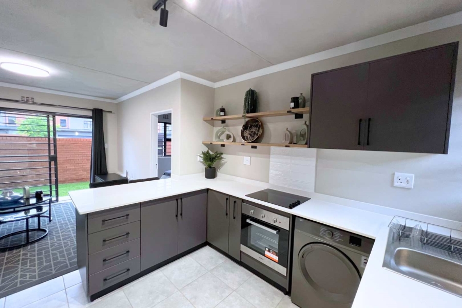 2 Bedroom Property for Sale in Sinoville Gauteng