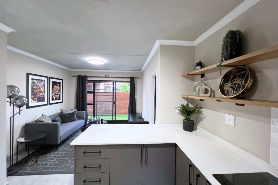 2 Bedroom Property for Sale in Sinoville Gauteng