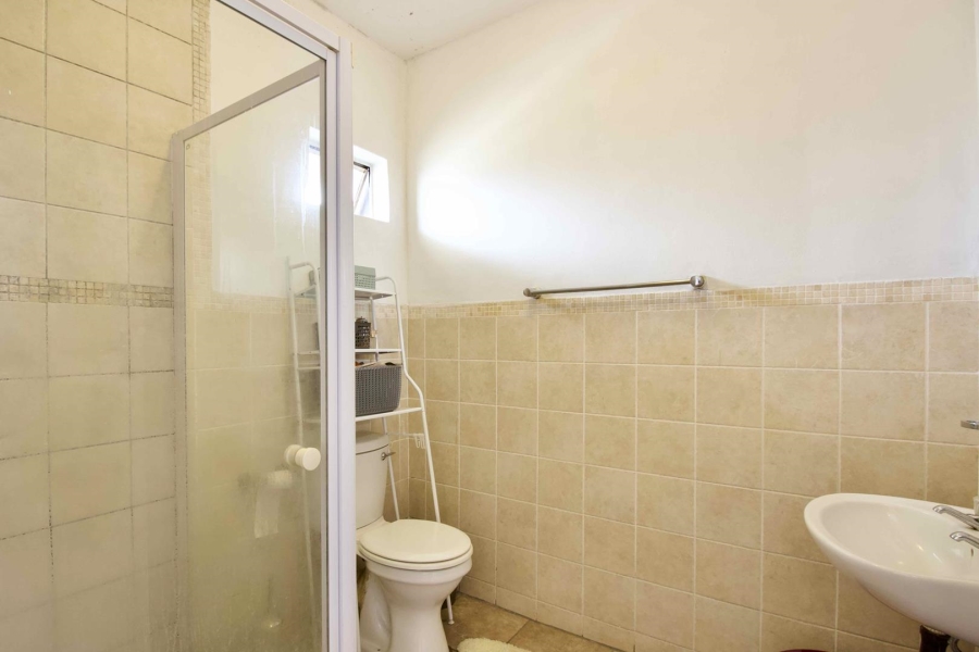 2 Bedroom Property for Sale in Noordwyk Gauteng