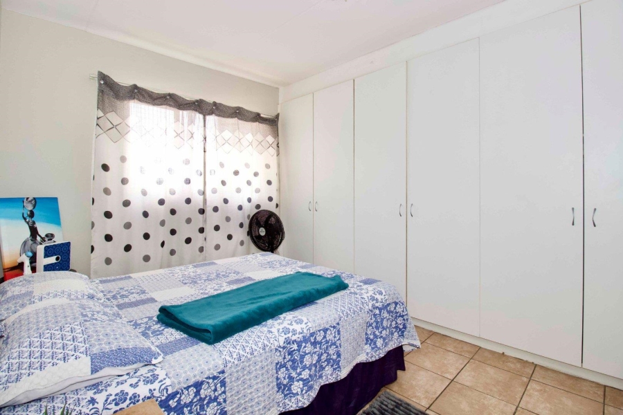 2 Bedroom Property for Sale in Noordwyk Gauteng