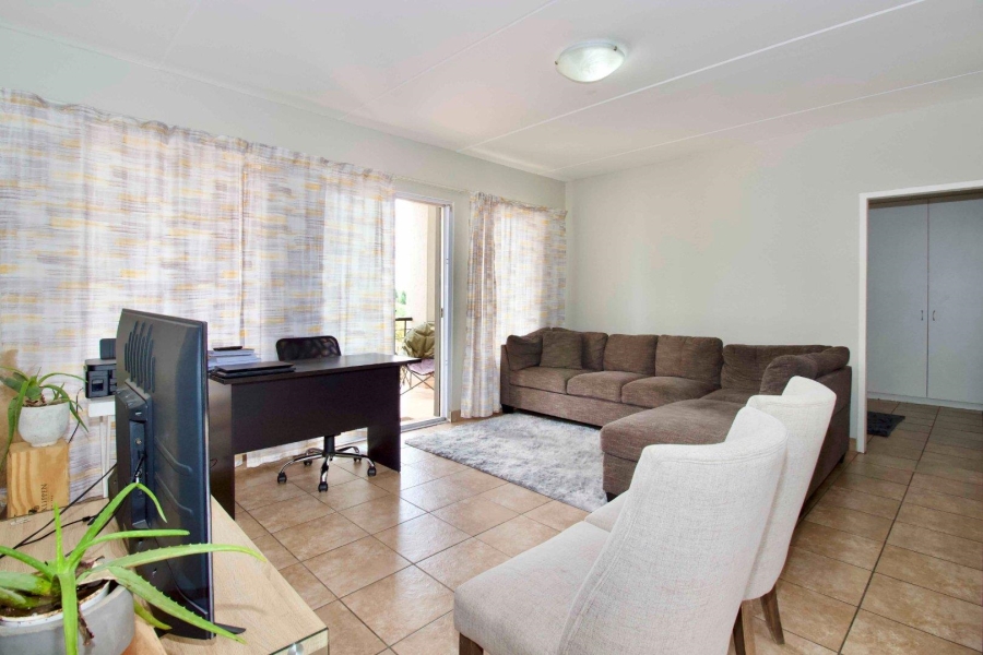 2 Bedroom Property for Sale in Noordwyk Gauteng