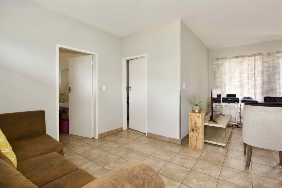 2 Bedroom Property for Sale in Noordwyk Gauteng