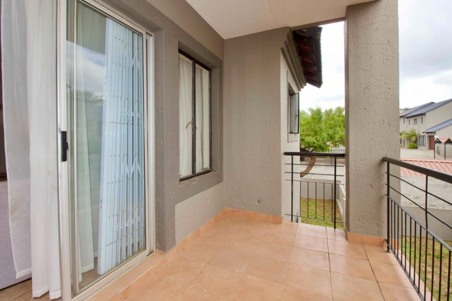 2 Bedroom Property for Sale in Noordwyk Gauteng