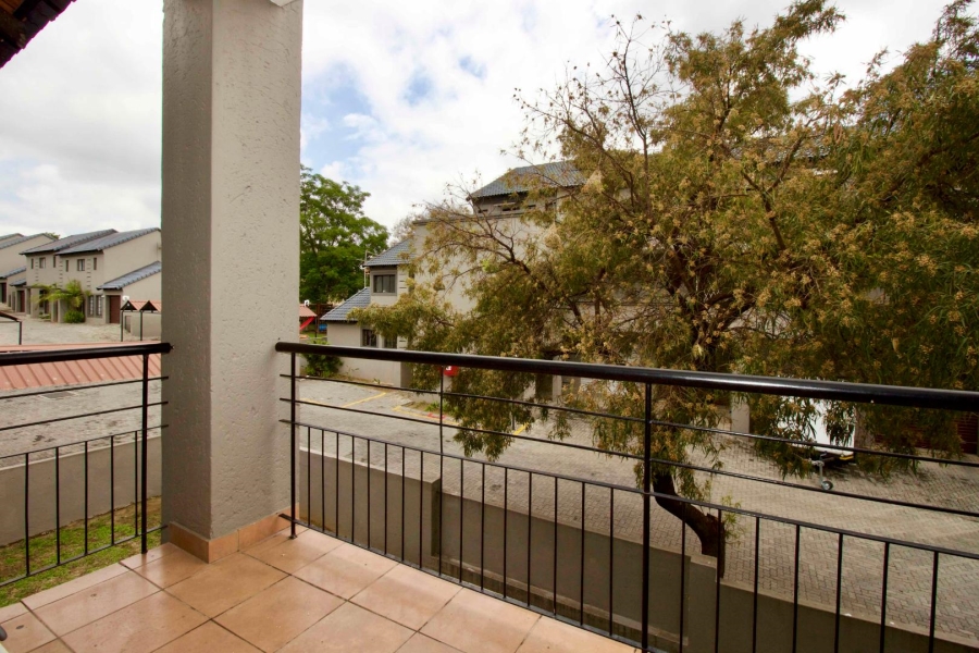 2 Bedroom Property for Sale in Noordwyk Gauteng