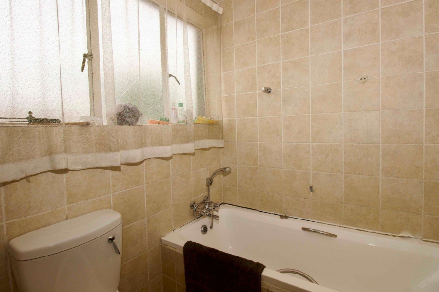 2 Bedroom Property for Sale in Noordwyk Gauteng