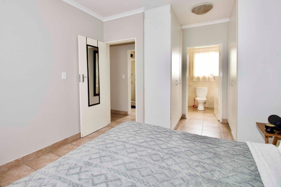 2 Bedroom Property for Sale in Noordwyk Gauteng
