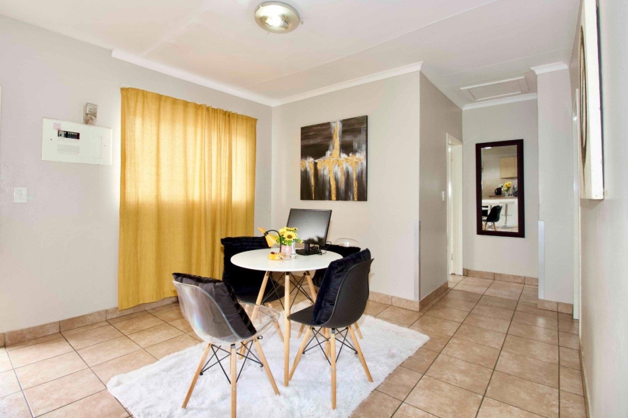 2 Bedroom Property for Sale in Noordwyk Gauteng