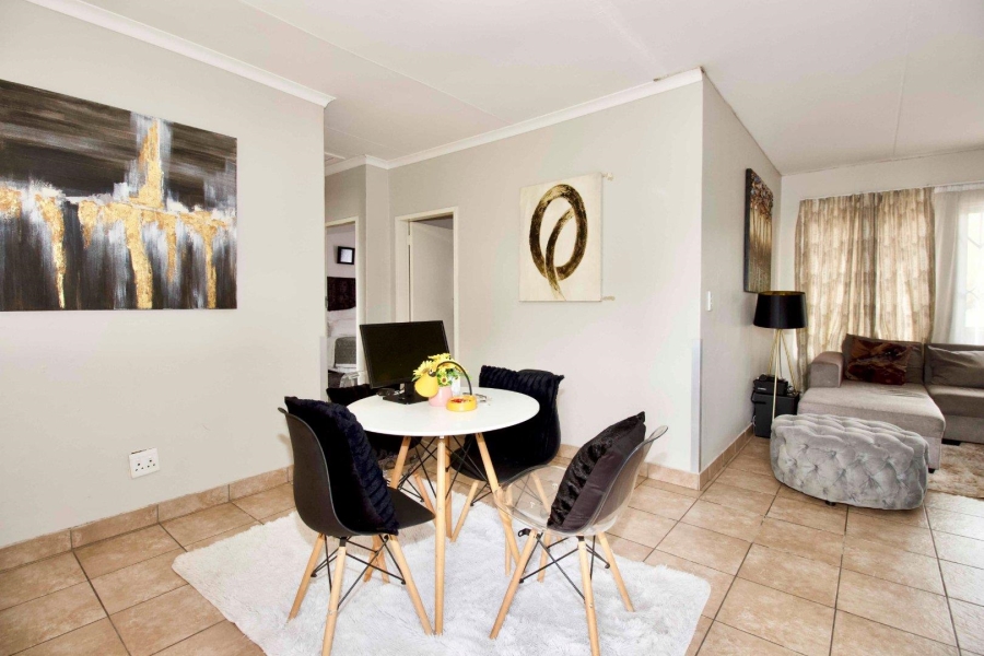 2 Bedroom Property for Sale in Noordwyk Gauteng