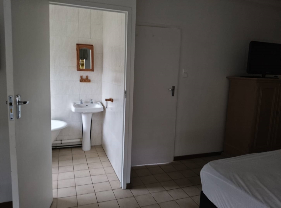 To Let 2 Bedroom Property for Rent in Lambton Gauteng