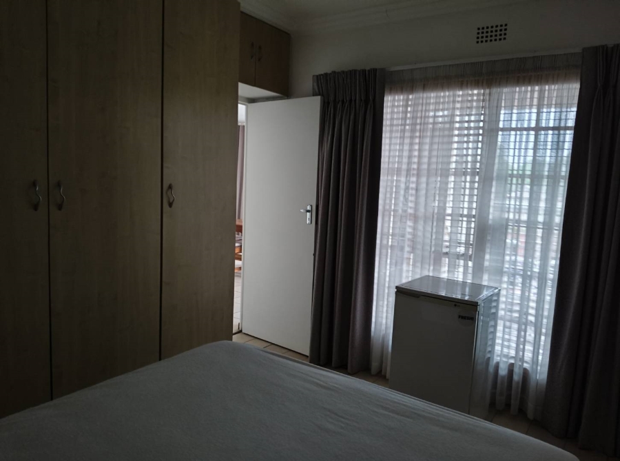 To Let 2 Bedroom Property for Rent in Lambton Gauteng