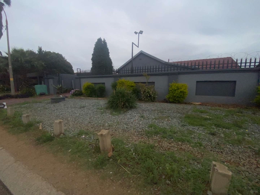 3 Bedroom Property for Sale in Mayberry Park Gauteng