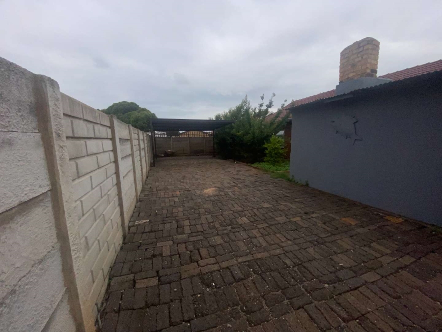 3 Bedroom Property for Sale in Mayberry Park Gauteng