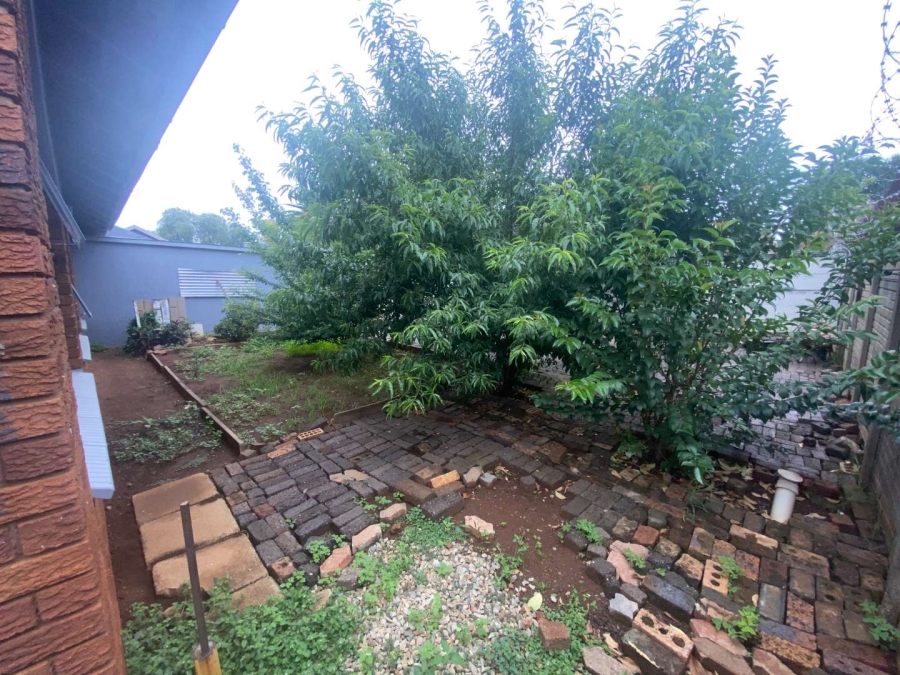 3 Bedroom Property for Sale in Mayberry Park Gauteng