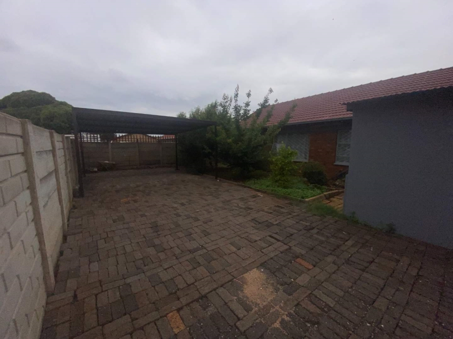 3 Bedroom Property for Sale in Mayberry Park Gauteng