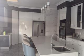 4 Bedroom Property for Sale in Midstream Ridge Gauteng