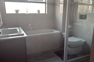 4 Bedroom Property for Sale in Midstream Ridge Gauteng