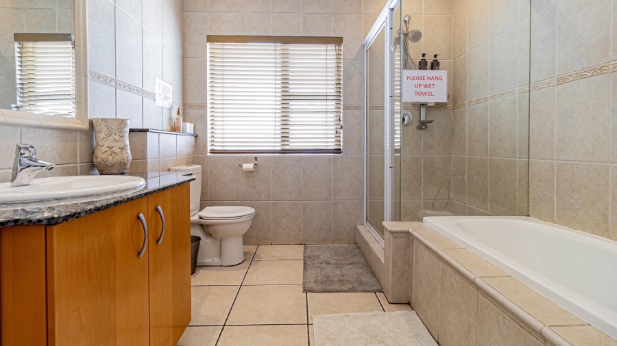 4 Bedroom Property for Sale in Bedfordview Gauteng