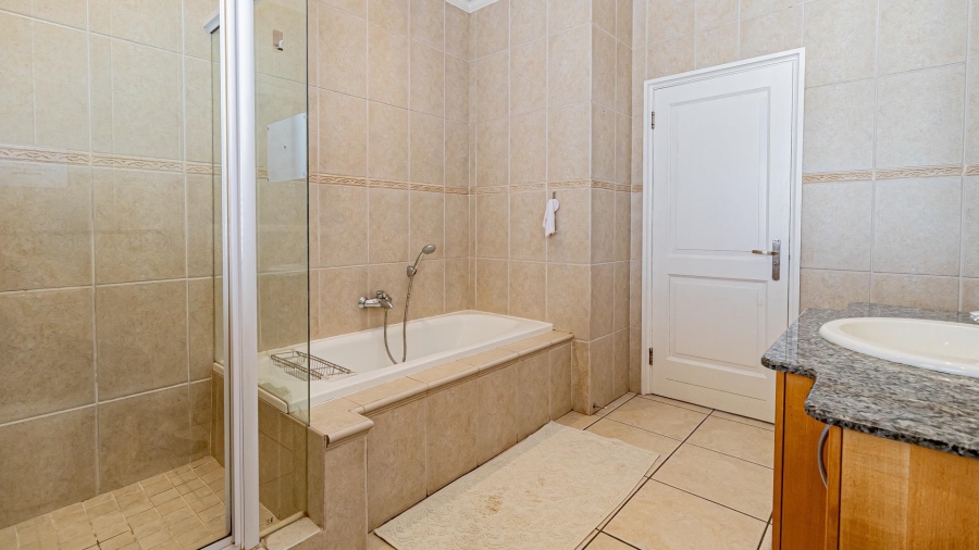 4 Bedroom Property for Sale in Bedfordview Gauteng