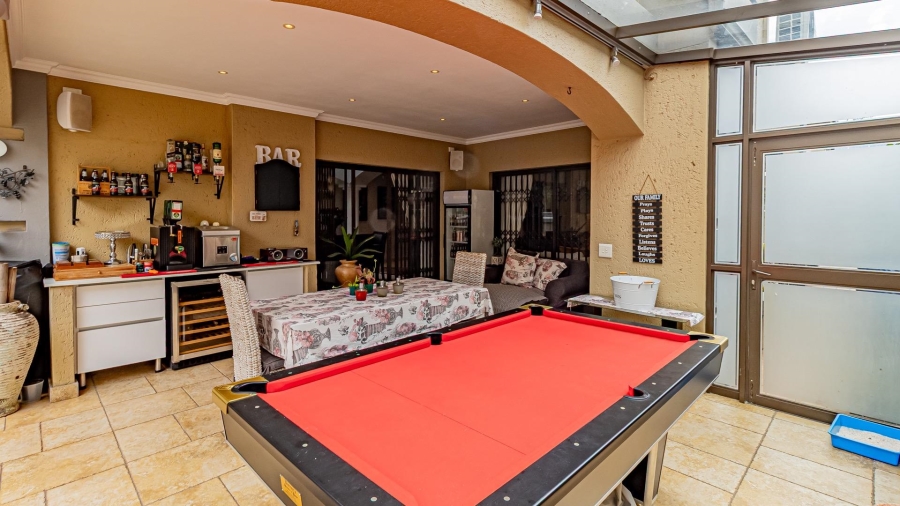 4 Bedroom Property for Sale in Bedfordview Gauteng