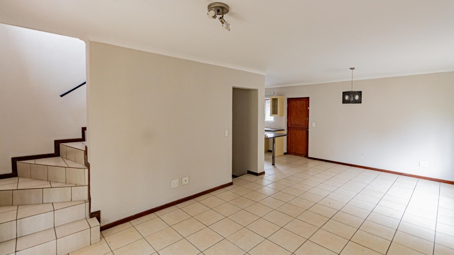 To Let 3 Bedroom Property for Rent in Craigavon Gauteng
