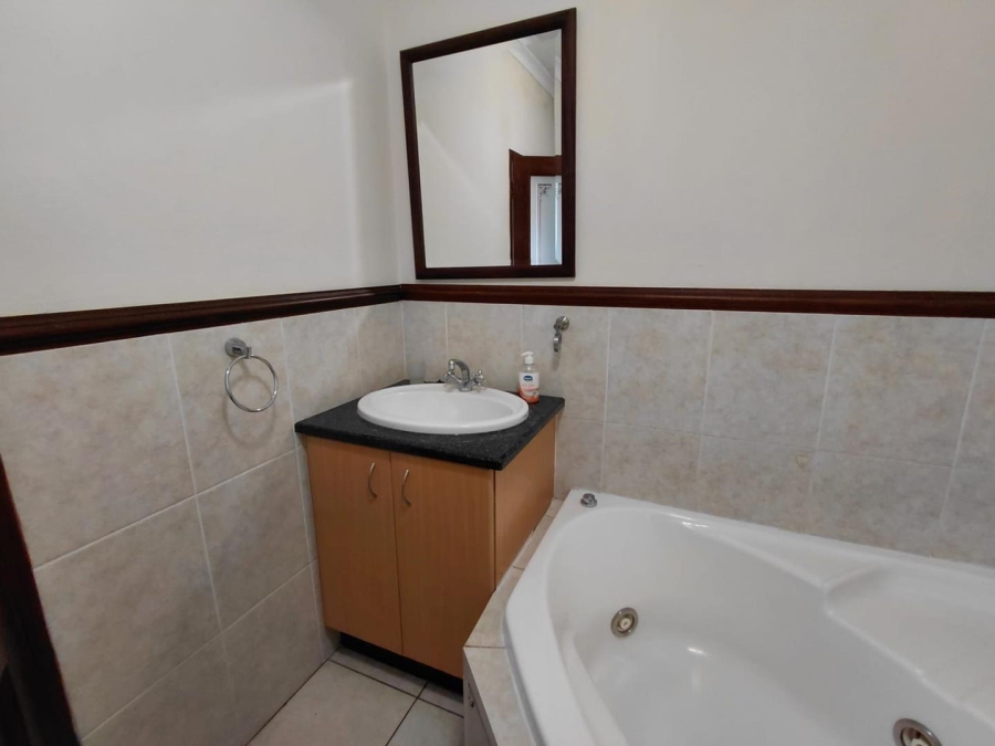 1 Bedroom Property for Sale in Fourways Gauteng