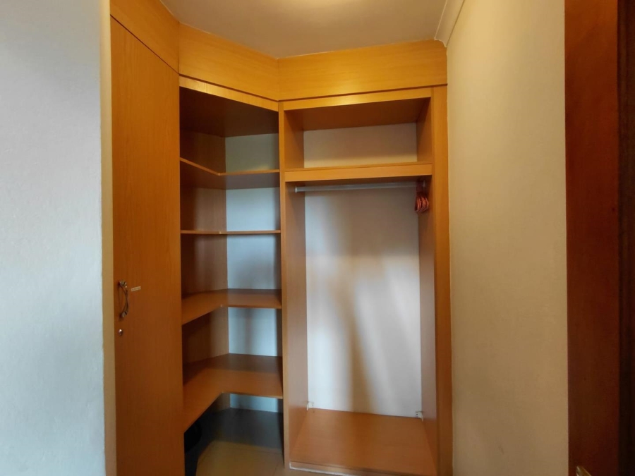 1 Bedroom Property for Sale in Fourways Gauteng