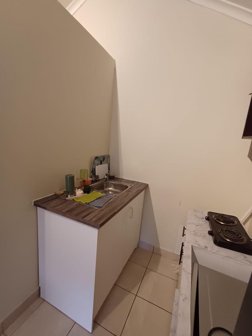 To Let 1 Bedroom Property for Rent in Olivedale Gauteng