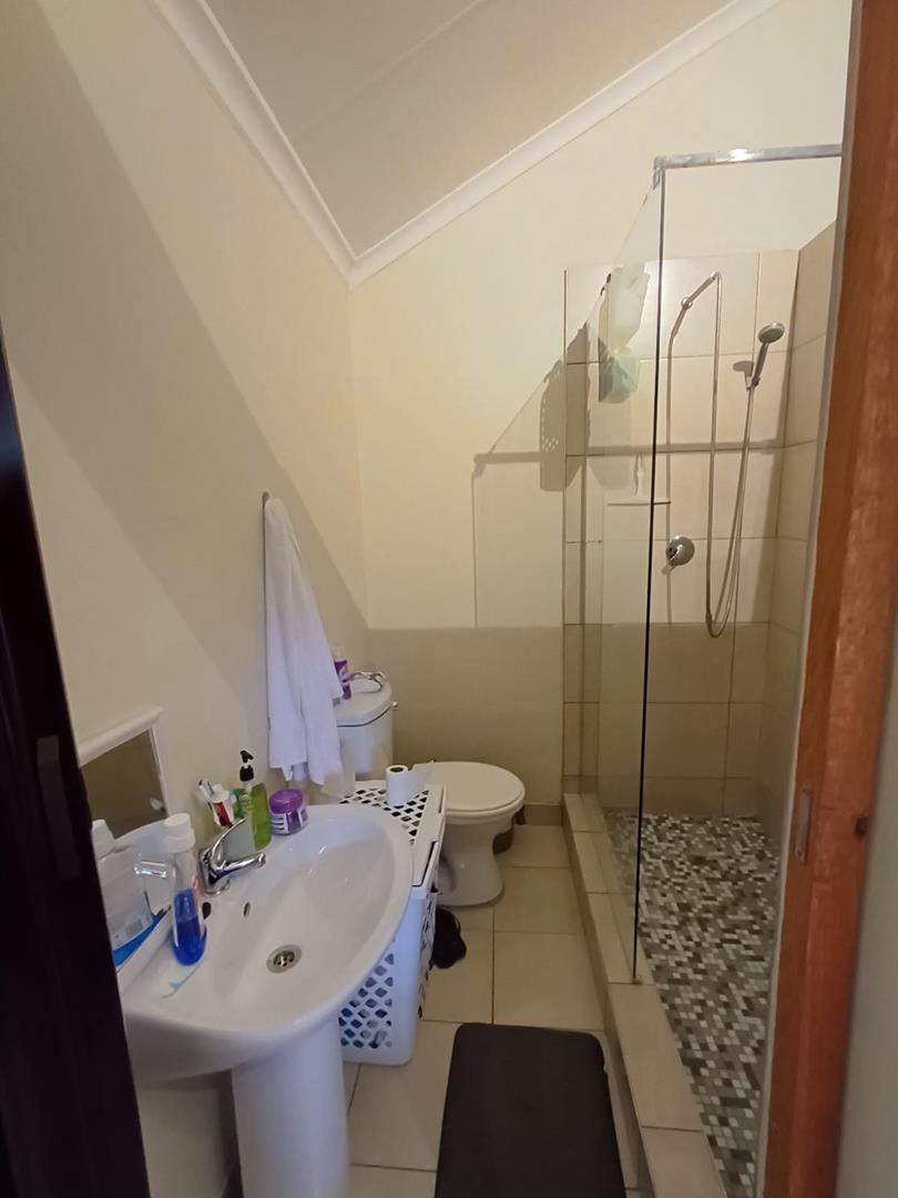 To Let 1 Bedroom Property for Rent in Olivedale Gauteng