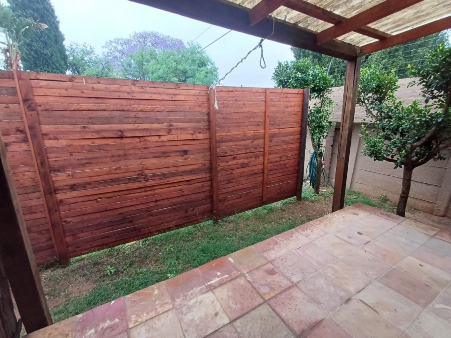 To Let 1 Bedroom Property for Rent in Olivedale Gauteng