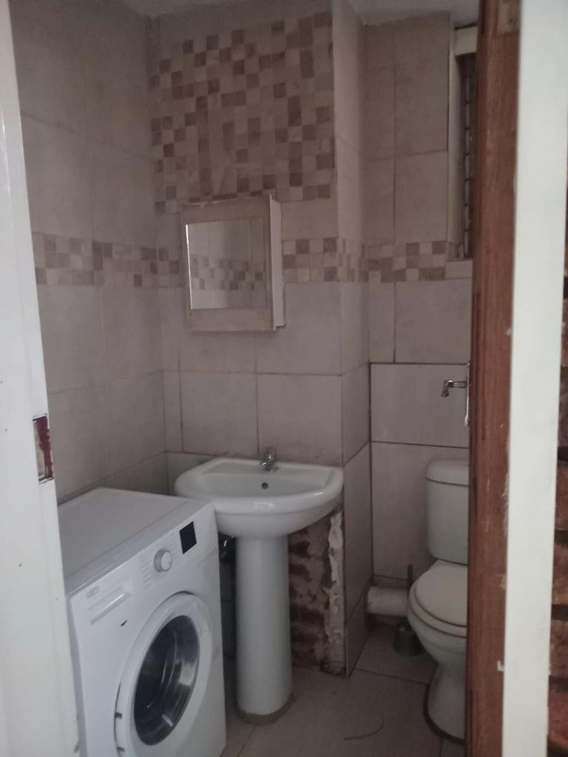 2 Bedroom Property for Sale in Pretoria Central Gauteng