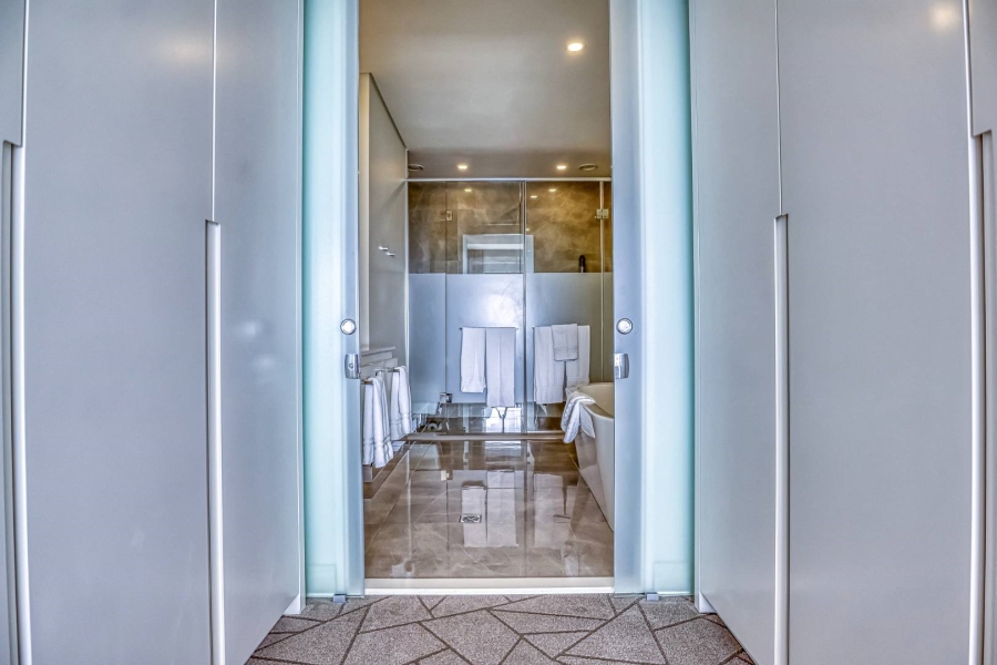 To Let 2 Bedroom Property for Rent in Sandown Gauteng