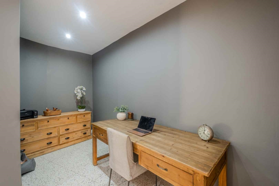 4 Bedroom Property for Sale in Woodlands Gauteng