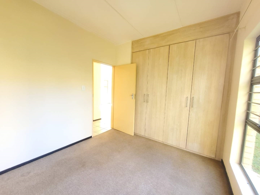 2 Bedroom Property for Sale in North Riding Gauteng