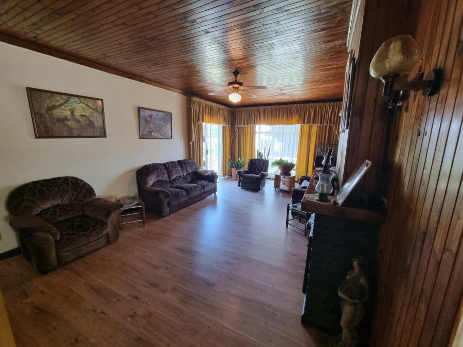 3 Bedroom Property for Sale in Roseacres Gauteng