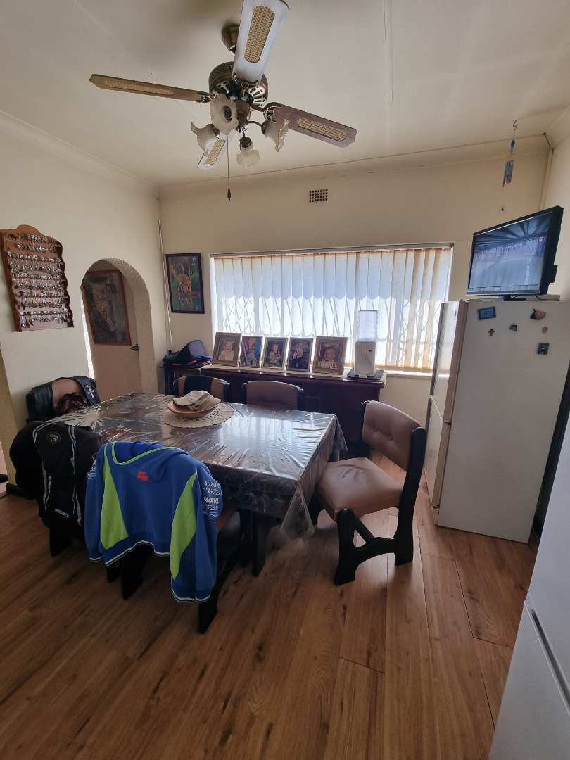 3 Bedroom Property for Sale in Roseacres Gauteng