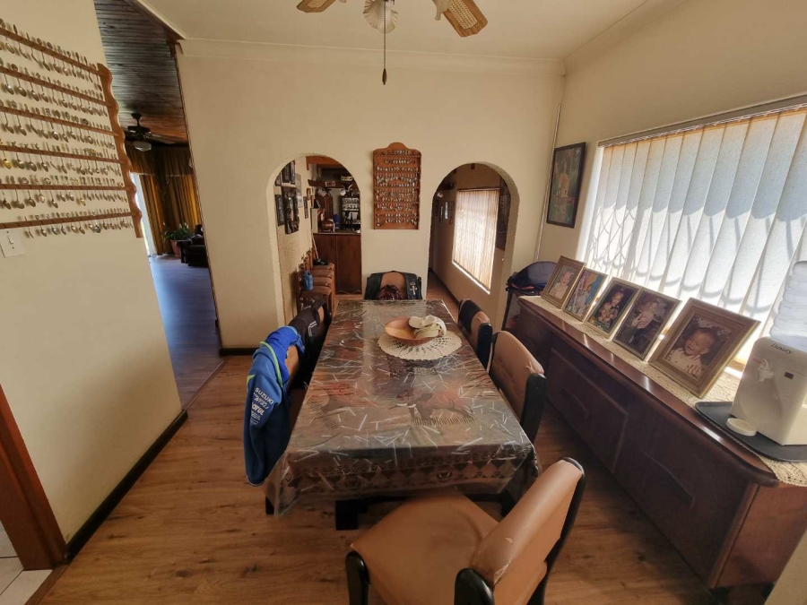 3 Bedroom Property for Sale in Roseacres Gauteng