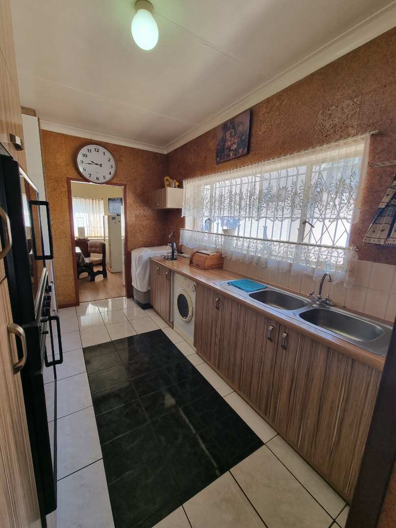 3 Bedroom Property for Sale in Roseacres Gauteng