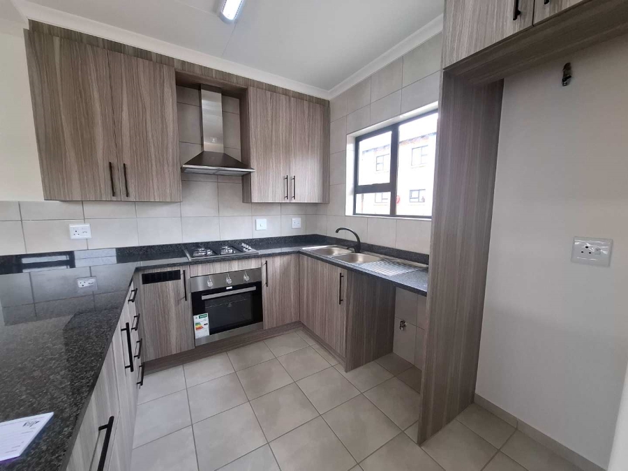 2 Bedroom Property for Sale in Brackendowns Gauteng