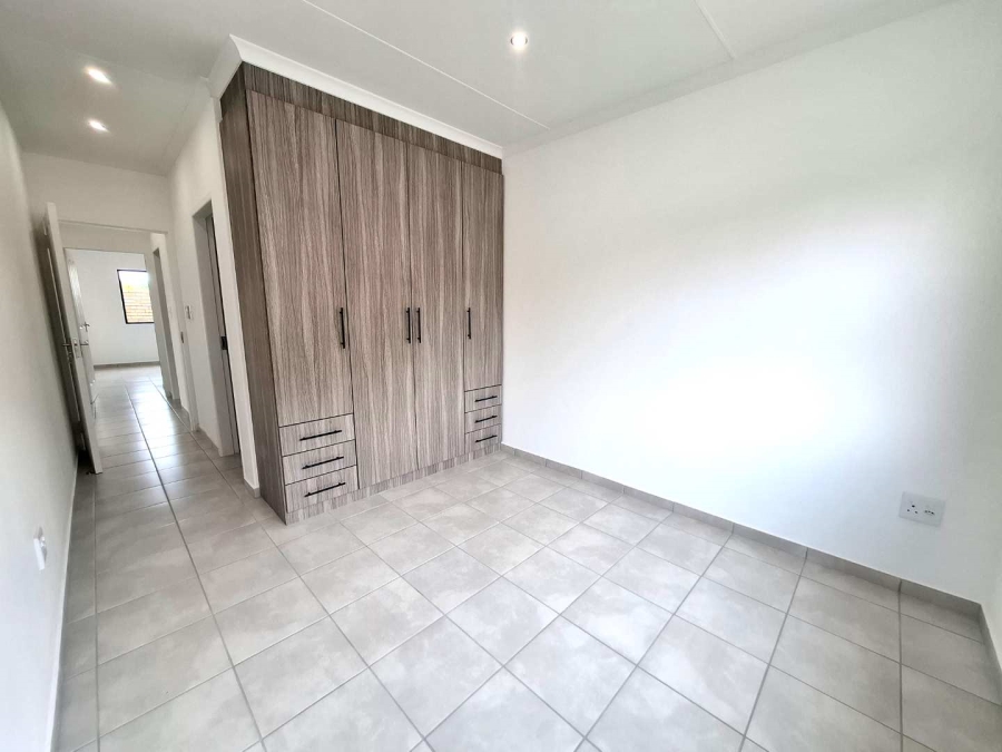 2 Bedroom Property for Sale in Brackendowns Gauteng