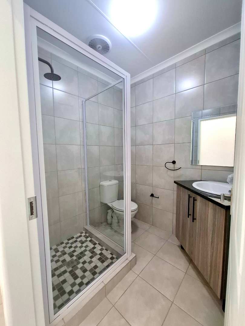 2 Bedroom Property for Sale in Brackendowns Gauteng