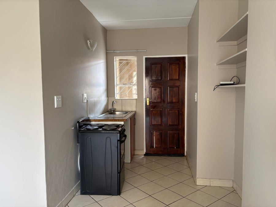 2 Bedroom Property for Sale in Protea Glen Gauteng