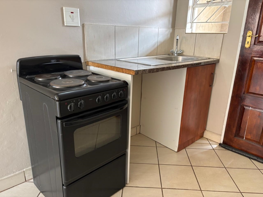 2 Bedroom Property for Sale in Protea Glen Gauteng
