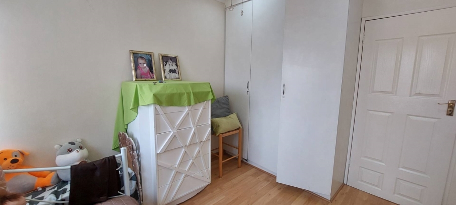 4 Bedroom Property for Sale in General Albertspark Gauteng