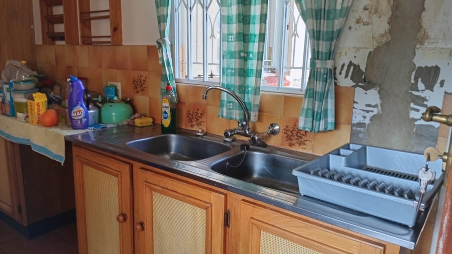 3 Bedroom Property for Sale in Brackendowns Gauteng