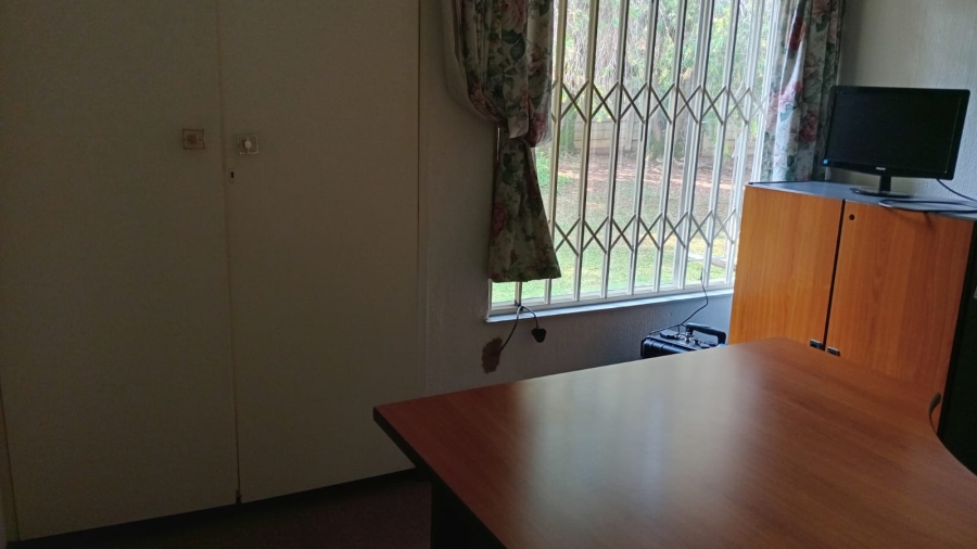 3 Bedroom Property for Sale in Brackendowns Gauteng