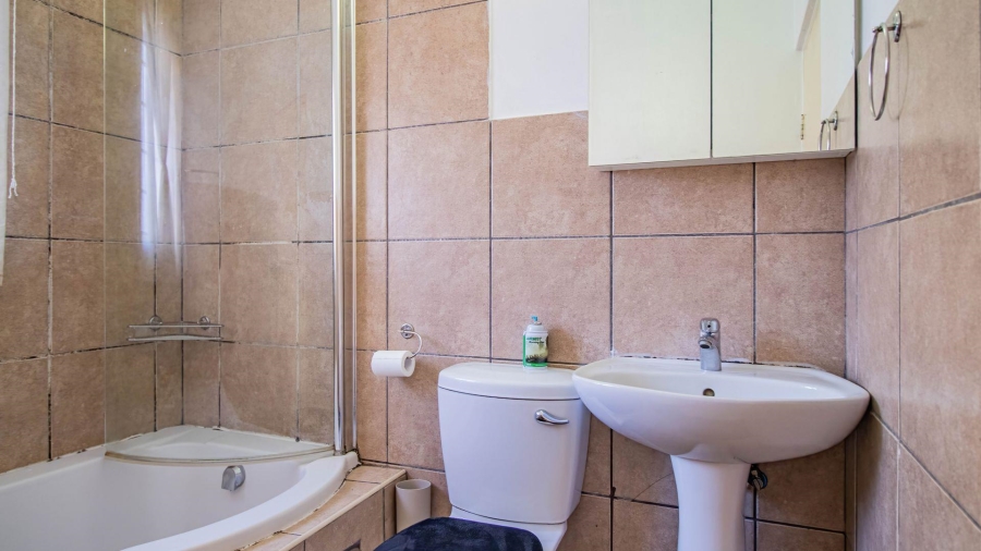 2 Bedroom Property for Sale in Castleview Gauteng