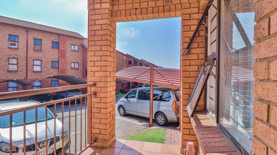 2 Bedroom Property for Sale in Castleview Gauteng