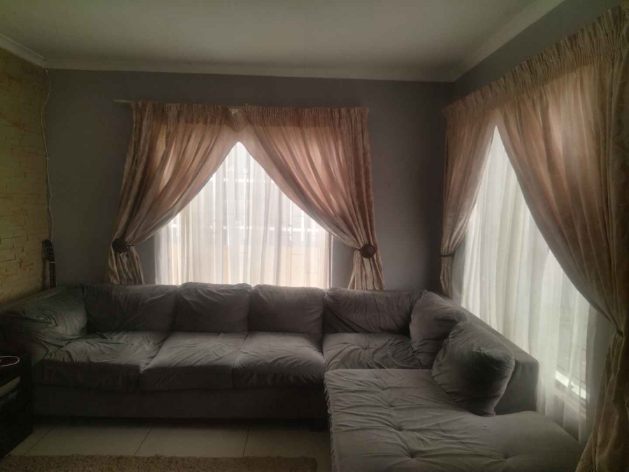 2 Bedroom Property for Sale in Soshanguve VV Gauteng