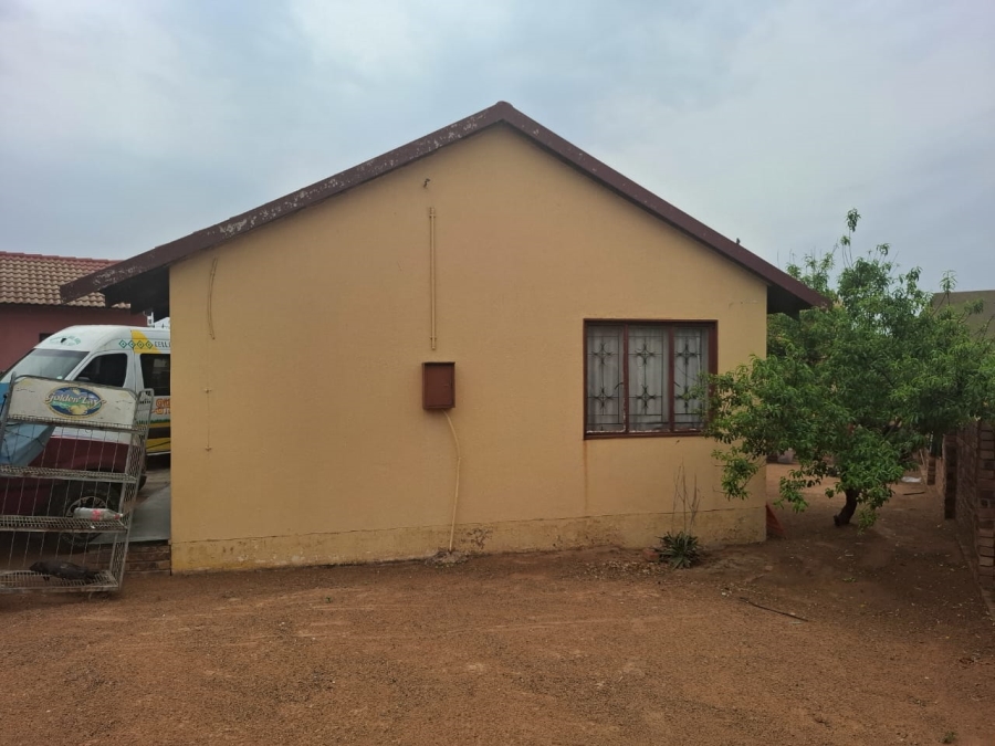 3 Bedroom Property for Sale in Soshanguve GG Gauteng