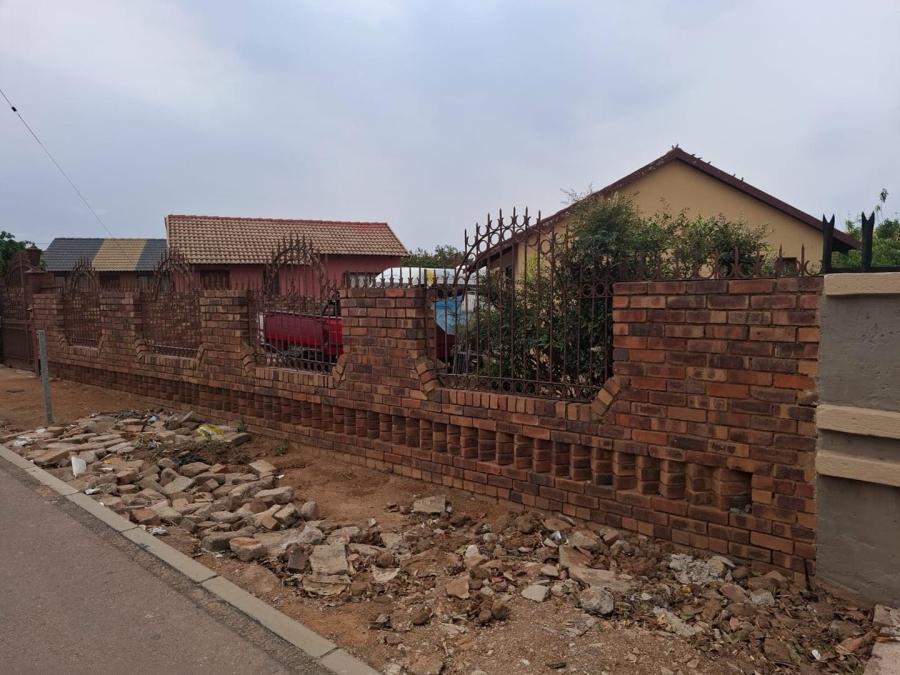 3 Bedroom Property for Sale in Soshanguve GG Gauteng
